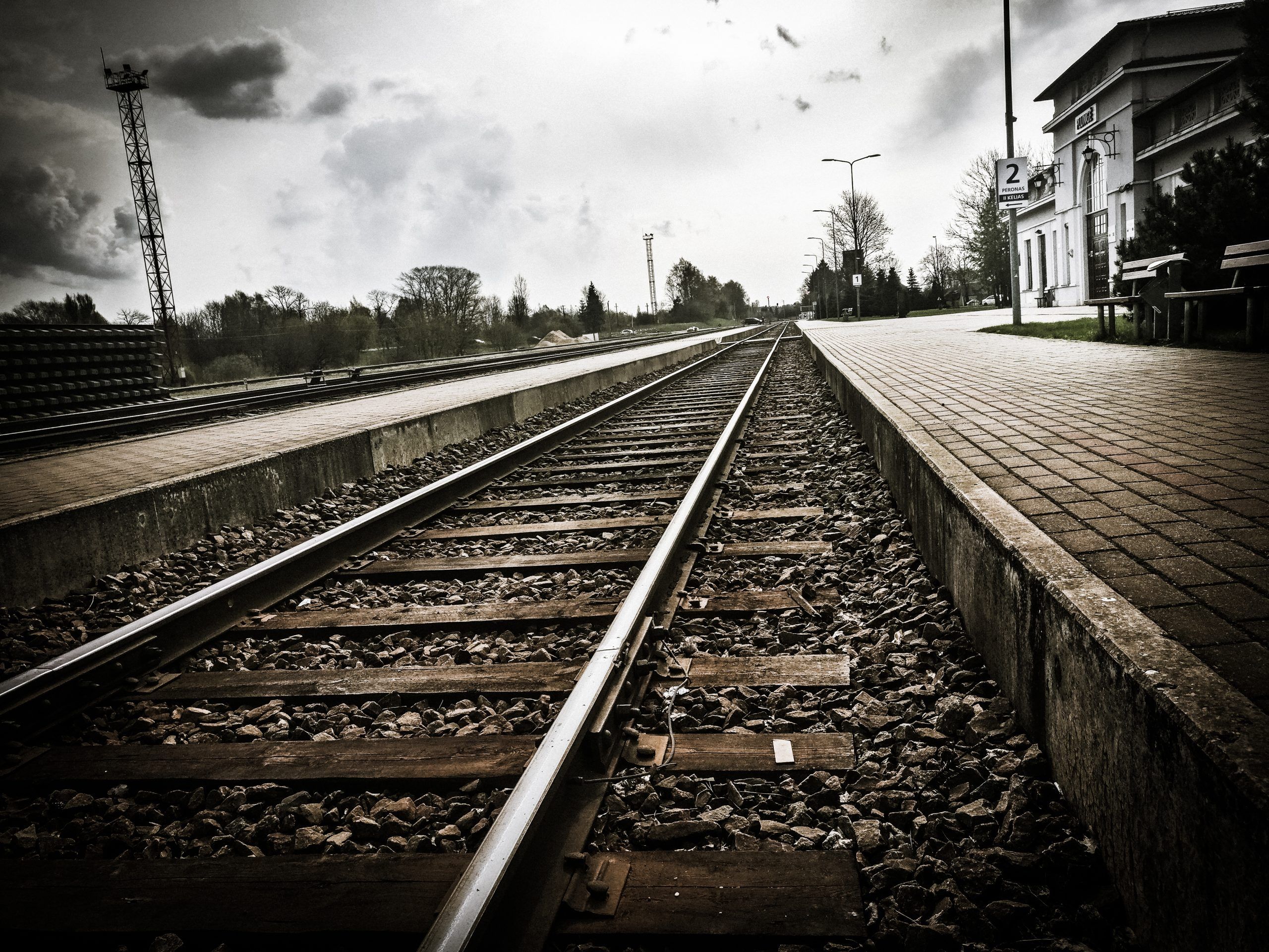 Train Rails