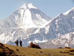Hiking Upper Mustang below Denpasar
